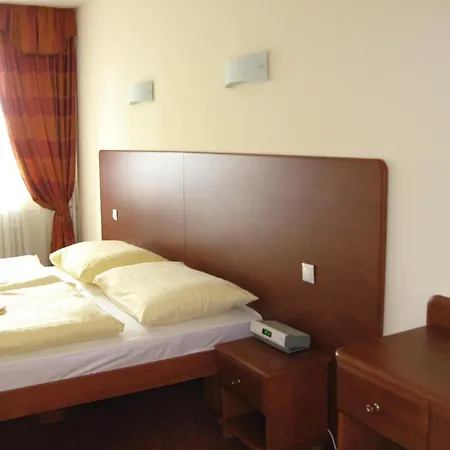 Astra Hotell 3*