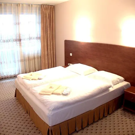 Astra Hotell 3*
